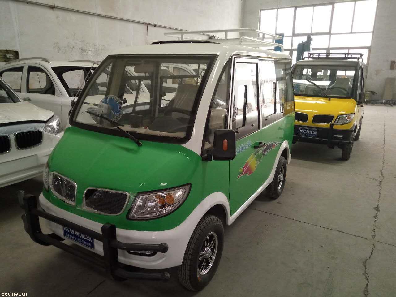 2012年新款迷你电动汽车