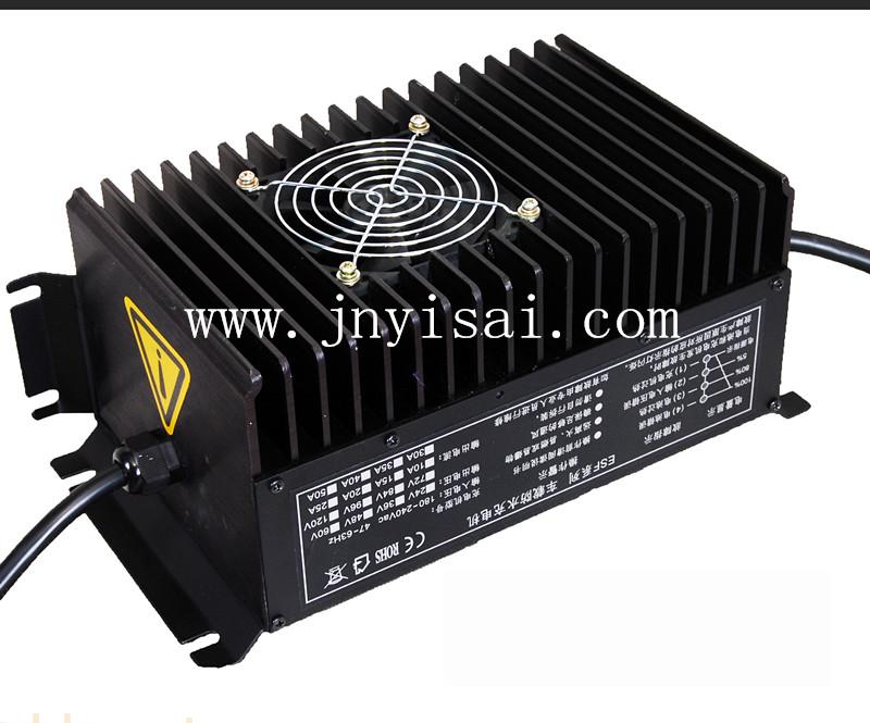 四轮电动汽车车载充电器