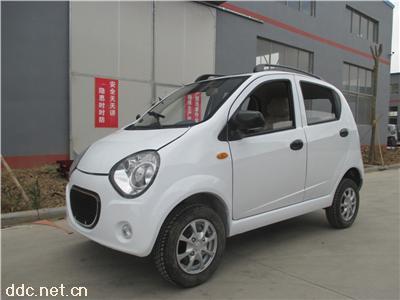 家用四轮电动代步车