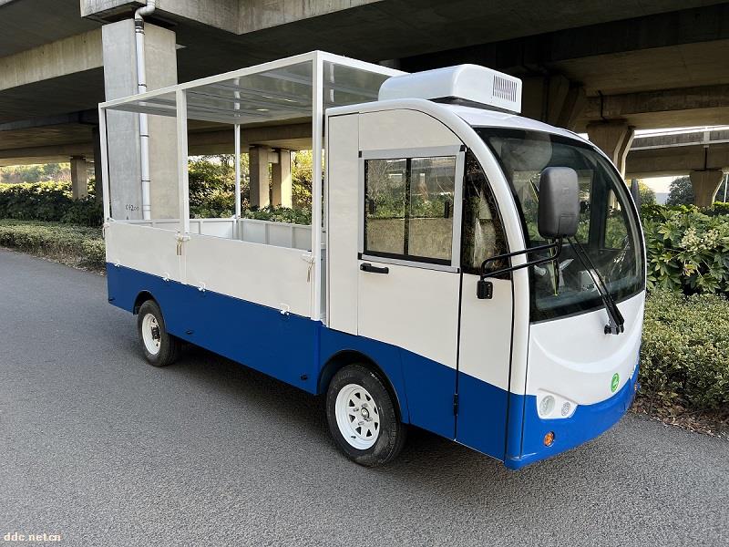 场内低速行驶带顶棚2吨电动货车 