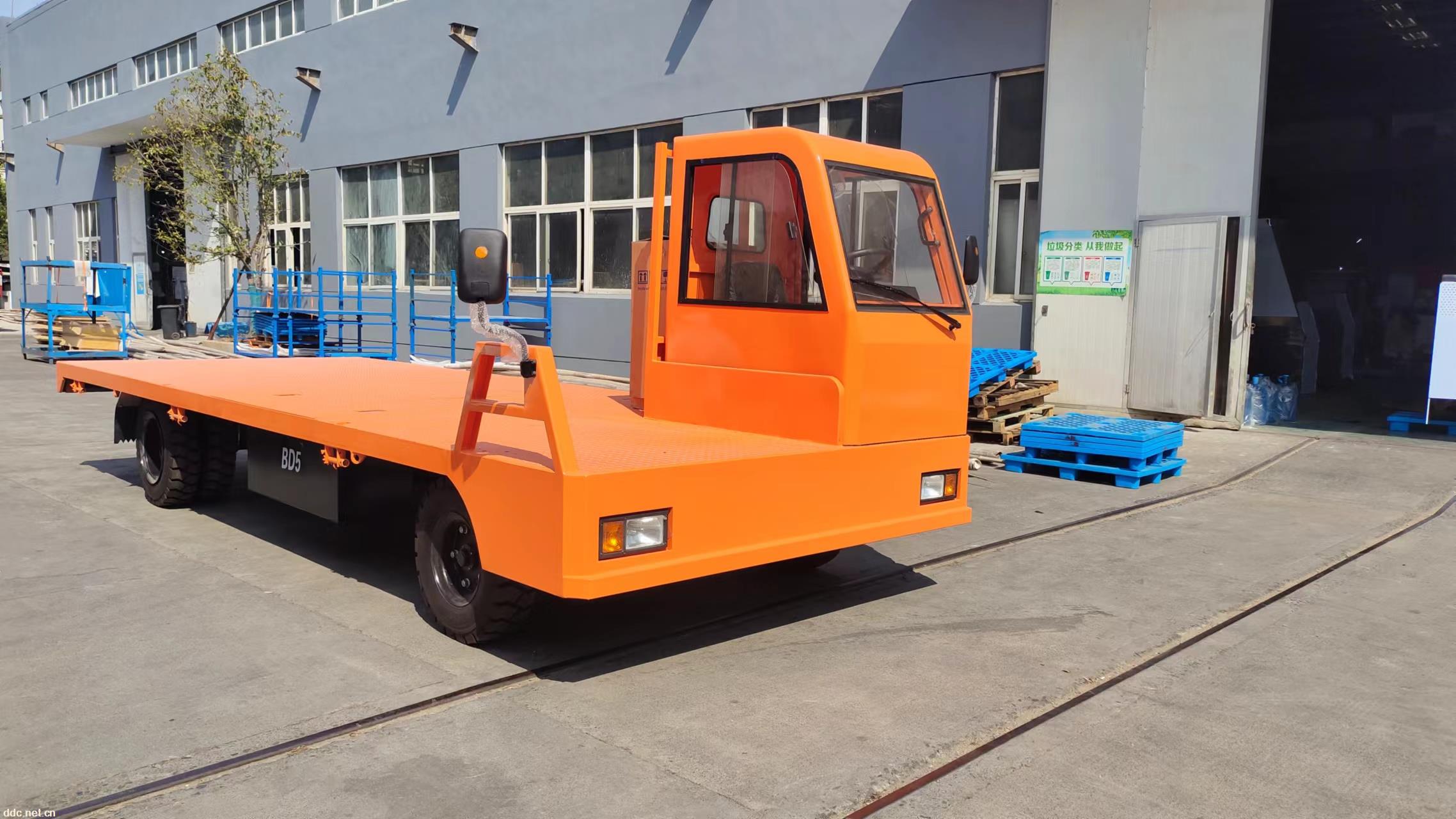 单边驾驶电动搬运车 电动平板车