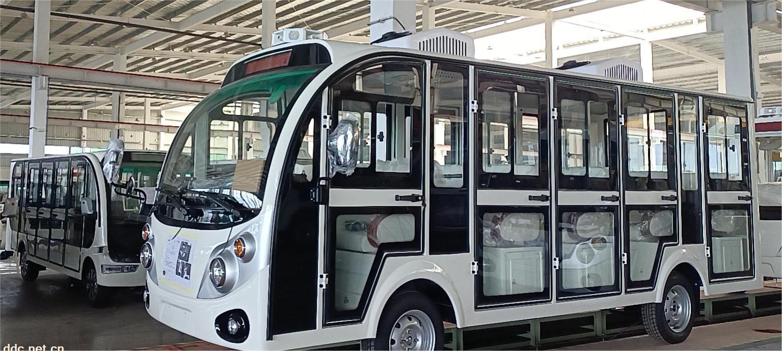 14座全封闭电动车带空调可以制热制冷