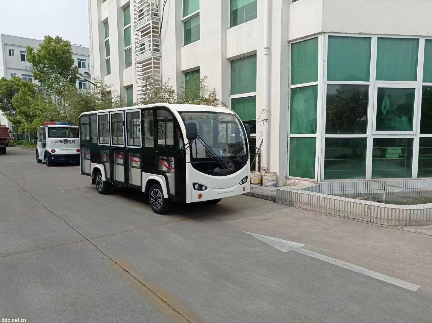 14座半玻璃门观光车 电动封闭游览观光车