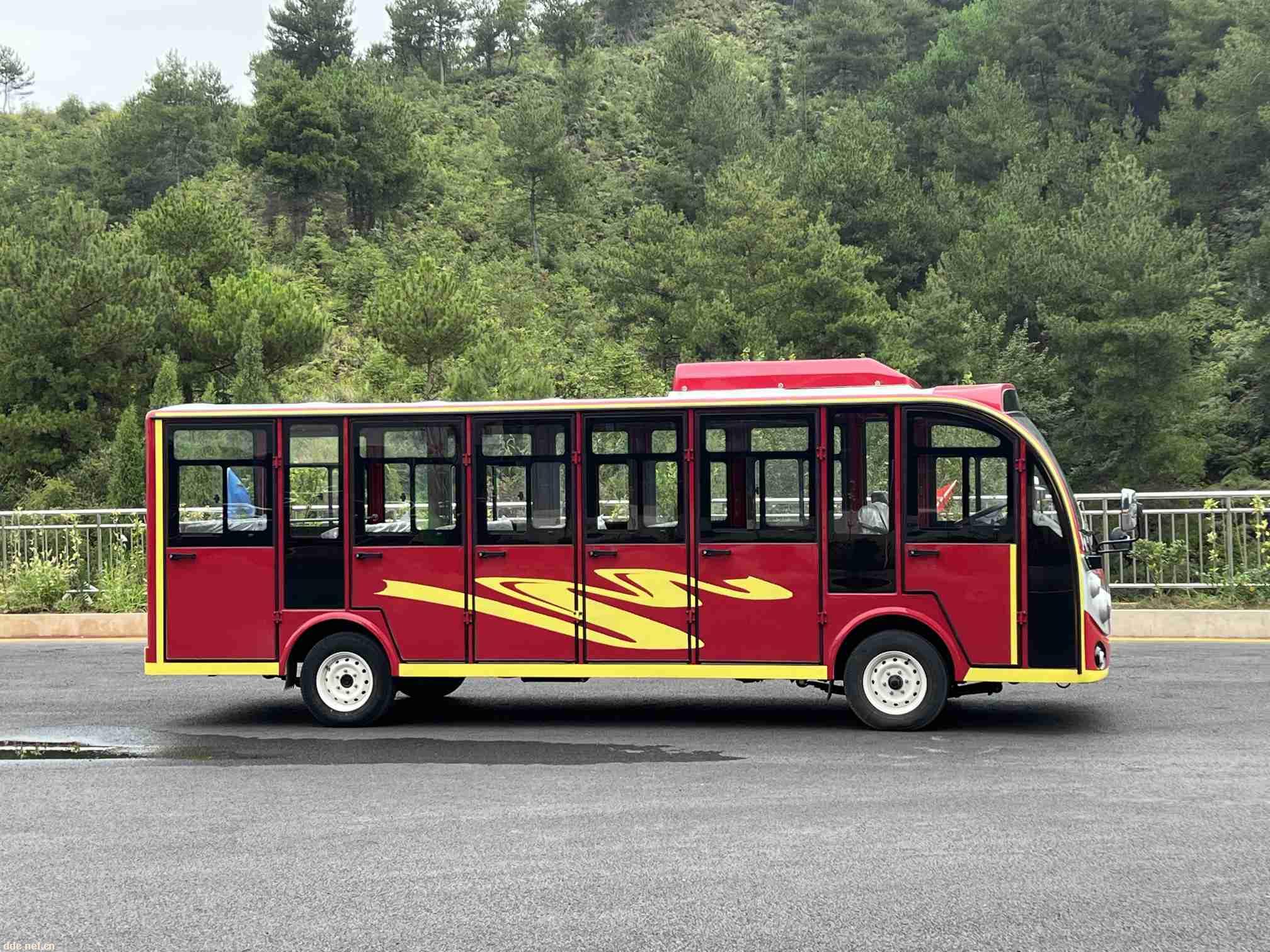 利凯士得燃油观光车 可加空调 汽油观光车