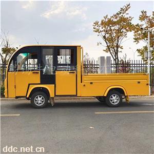 全封闭四轮电动转运车