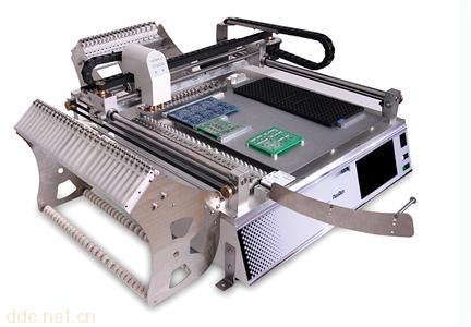 小型贴片机