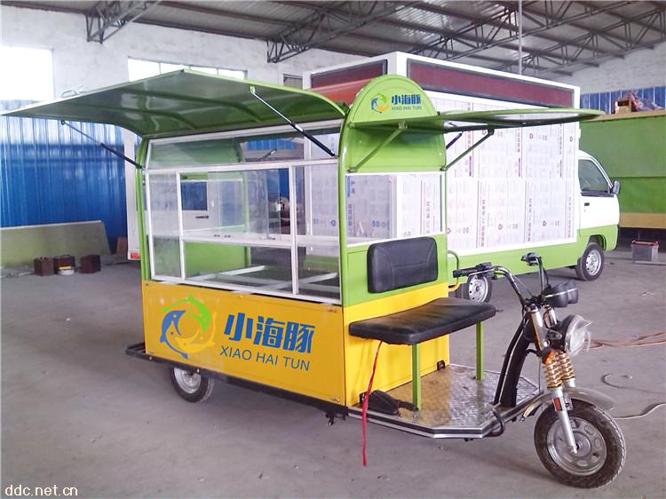 电动三轮小吃车