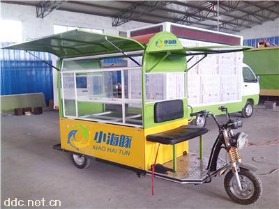 电动三轮小吃车
