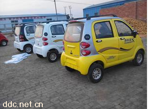 玻璃钢小宝马电动轿车