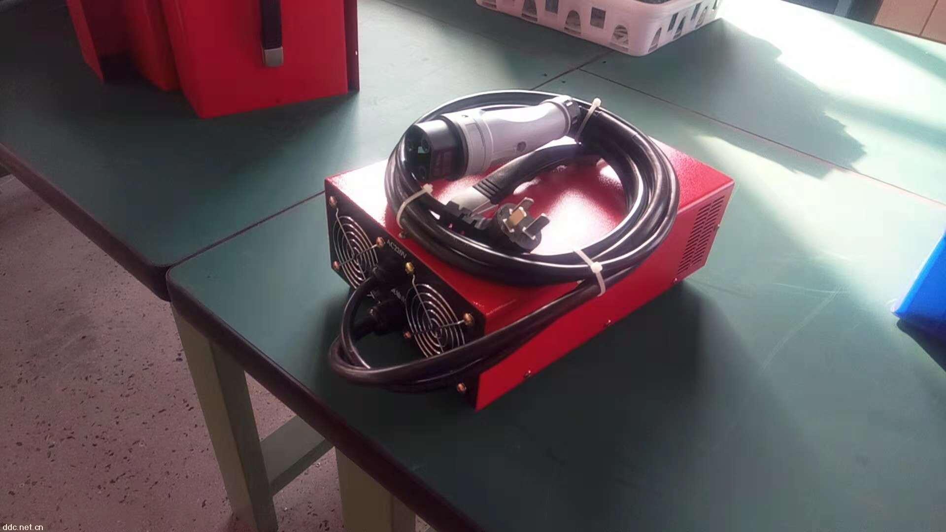 电动观光车充电器