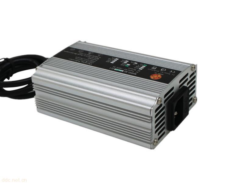 铅酸电池充电器48V2.5A电动车充电器