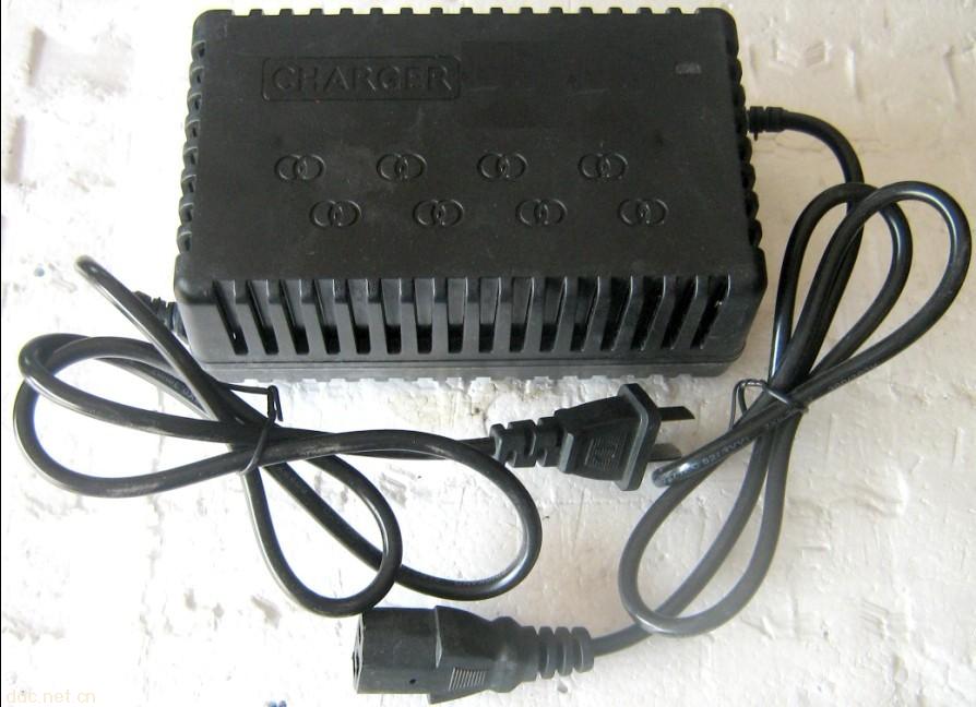 千汇充电器48V12AH